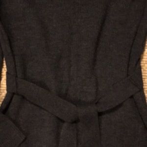 Banana Republic Dresses - Banana Republic gray Mini sweater dress w/belt Banana Republic Dresses - Banana Republic gray Mini sweater dress w/belt